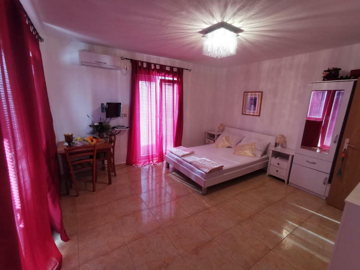 Villa Ilona Primosten Luaran gambar